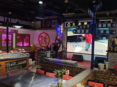 -马路牙子烧烤音乐酒馆(望京店)