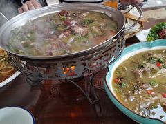 -鸿运美食府