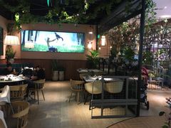 大堂-原味田园·客家菜·土窑鸡(中航城君尚购物中心店)