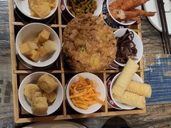 -鸡遇虾煲干锅火锅(小寨金莎店)