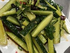 -屯老二农家铁锅炖·行业领军者(梅江店)