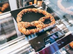 -星巴克臻选(盐城金鹰聚龙湖店)