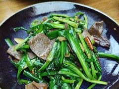 -云海肴·汽锅鸡·云南菜(天山百盛优客店)