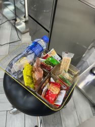 -米娜护肤造型
