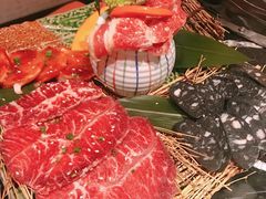 -山川小町·极番烧肉(新地假日广场店)