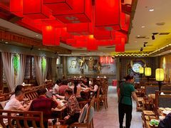 -小天鹅火锅·一线江景洪鼎旗舰店(洪崖洞店)