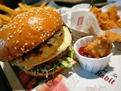 -The Habit Burger Grill 哈比特汉堡(复兴soho店)