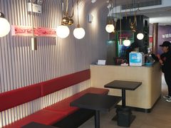 大堂-热火朝天鲜切牛肉火锅(南强街巷店)