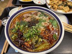 -云阿蛮云南生烫牛肉米线(奉贤路店)