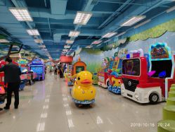 -莫莉幻想儿童乐园(武汉保利广场店)