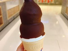 巧克力双球脆皮甜筒-DQ·蛋糕·冰淇淋(五角场万达店)