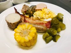 -上海滴水湖皇冠假日酒店