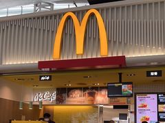 -麦当劳(深圳北站B2检票口楼上)
