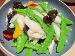 荷兰豆炒马蹄-云海肴·汽锅鸡·云南菜(领展购物广场·中关村店)