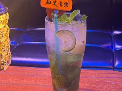 -喜鹊音乐酒馆(西街店)