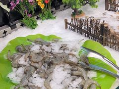 -汉金城海鲜烤肉自助百汇(威海威高广场店)