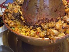 -老佛爷铜炉蛙锅(挂绿店)