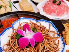 -厚山庭院重庆老火锅