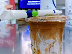 -瑞幸咖啡(云密城J栋店)