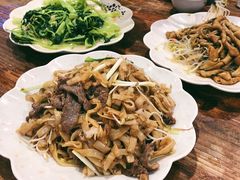 干炒牛河-南记食粥坊·宵夜大排档(莲花总店)