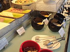 -唐拉雅秀酒店-西锦汇空中BBQ·思创餐厅