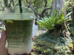 -Chom Cafe and Restaurant