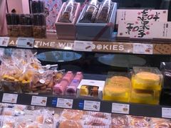 面包甜点陈列柜-巴黎贝甜(凯德MALL望京店)