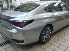 -车水马龙3M汽车贴膜冠军店隐形车衣改色膜(漕宝路中环店)