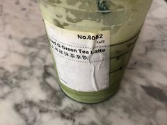 -星巴克(上海虹桥站2A检票口)