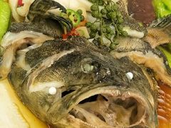 -粤盛海鲜平价店(洛溪食街店)