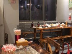 大堂-我们家私房纸包鱼·烧烤
