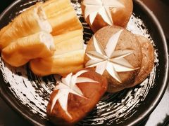 -湊湊火锅·茶憩(杭州湖滨银泰in77店)