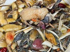 -土连锅·现熬养生汤锅(梁家巷店)