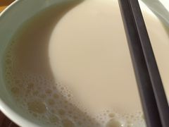现磨豆浆-食膳公园包子铺(烈士公园店)