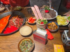 -萍姐火锅·公路夜市(武汉首店)