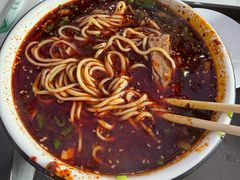 -伊穆祥牛肉面总店·清真