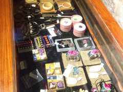 -老牌坊云南鱼豆花火锅(嵩山店)