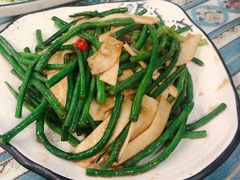 杏鲍菇炒豇豆-阿吾丹的烤羊·新疆菜·抓饭·拌面(乌尔禾店)