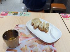 -小杨生煎(浦江欢乐颂店)