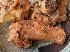 -95号酱骨·一块豆腐(展春园西路店)