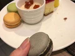 黑芝麻马卡龙-深圳四季酒店·馥自助餐厅