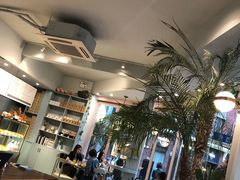 大堂-WHEN PIGS FLY当猪飞