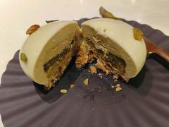 开心果慕斯-潮一不贰·法式甜品·生日蛋糕·西式简餐(外滩店)