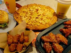 -必胜客(仲盛商城王安宇主题店)