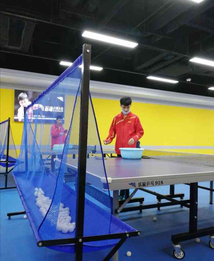 乐旋乒乓球(万达茂店)-"我家孩子现在才上了3节课,我家孩子比较特.