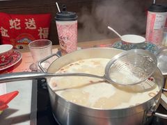 -尚尚仙·酸汤猪手·猪肚鸡火锅(华联万柳购物中心店)