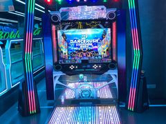 -世代星球·保龄球·镭战真人CS·团建(杨浦店)