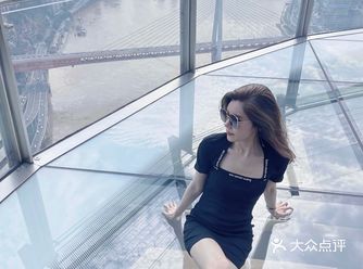 重庆拍照打卡推荐 |来福士最美最酷观景台