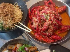 -巴厘龙虾·榜首油焖大虾(音乐学院·沿江酒馆店)