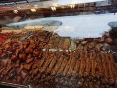 -八一路好吃街(雨田商务大厦店)